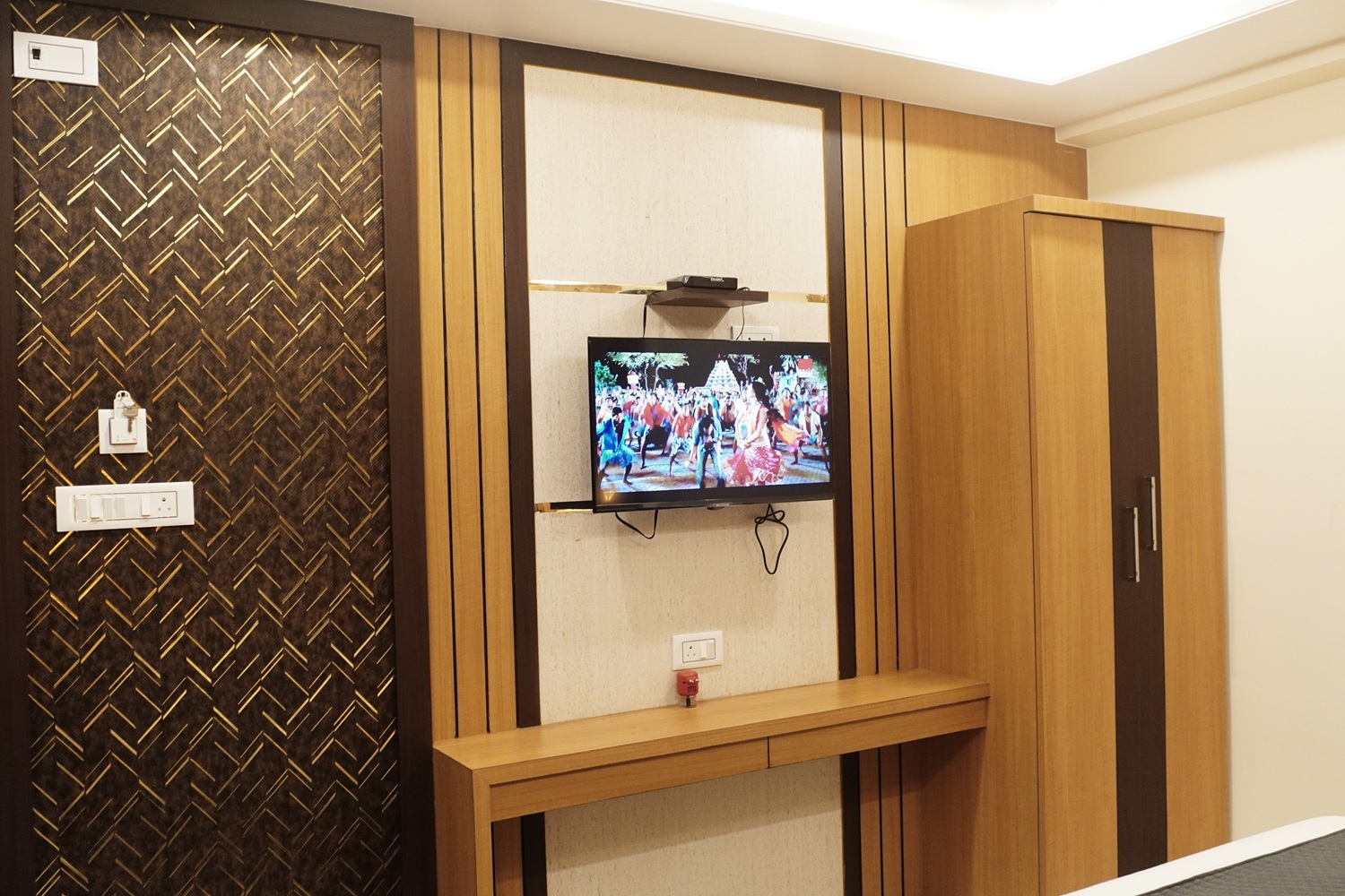 Suite Interior